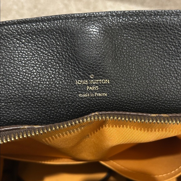 Louis Vuitton Manhattan MM monogram with black leather - Picture 6 of 11